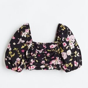 H&M floral crop top puff sleeve
